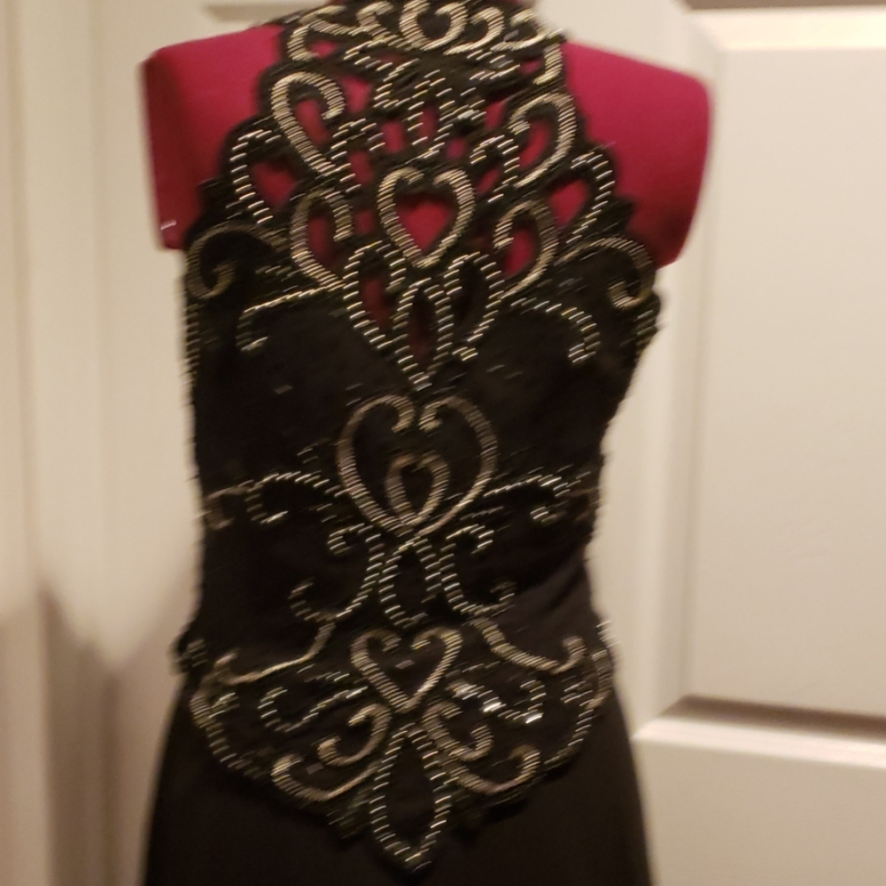 Dress - Picture 3 of 6